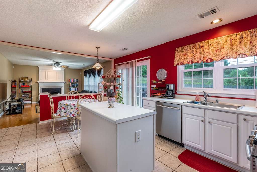 660 Glenbarrett Court NE Marietta GA 30066