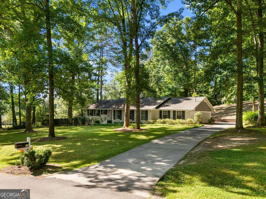 15 Pine Valley Road SW Rome GA 30165