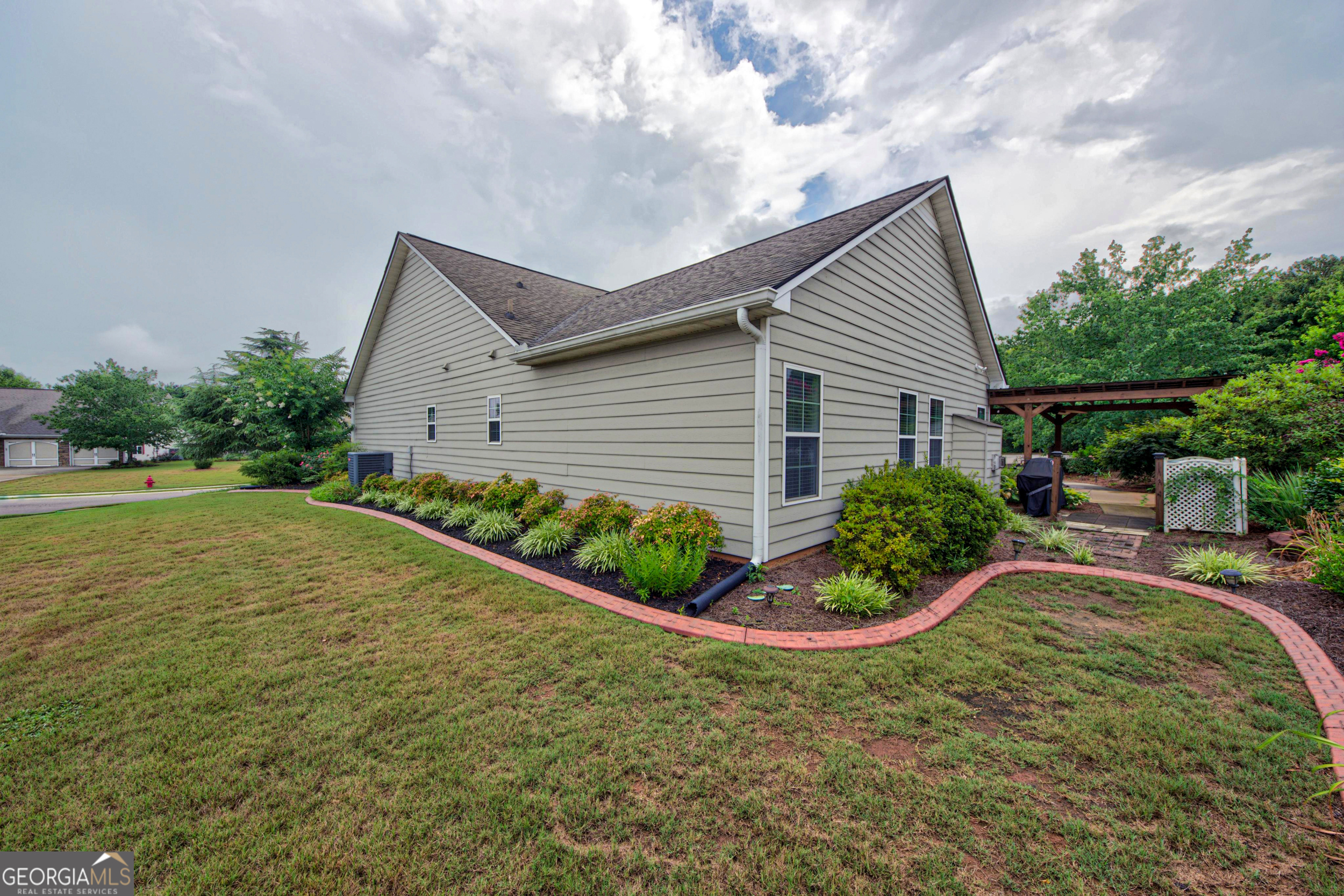 305 Victory Circle Commerce GA 30529