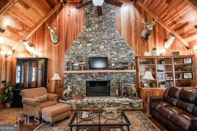 928 Highway 19 Meansville GA 30256