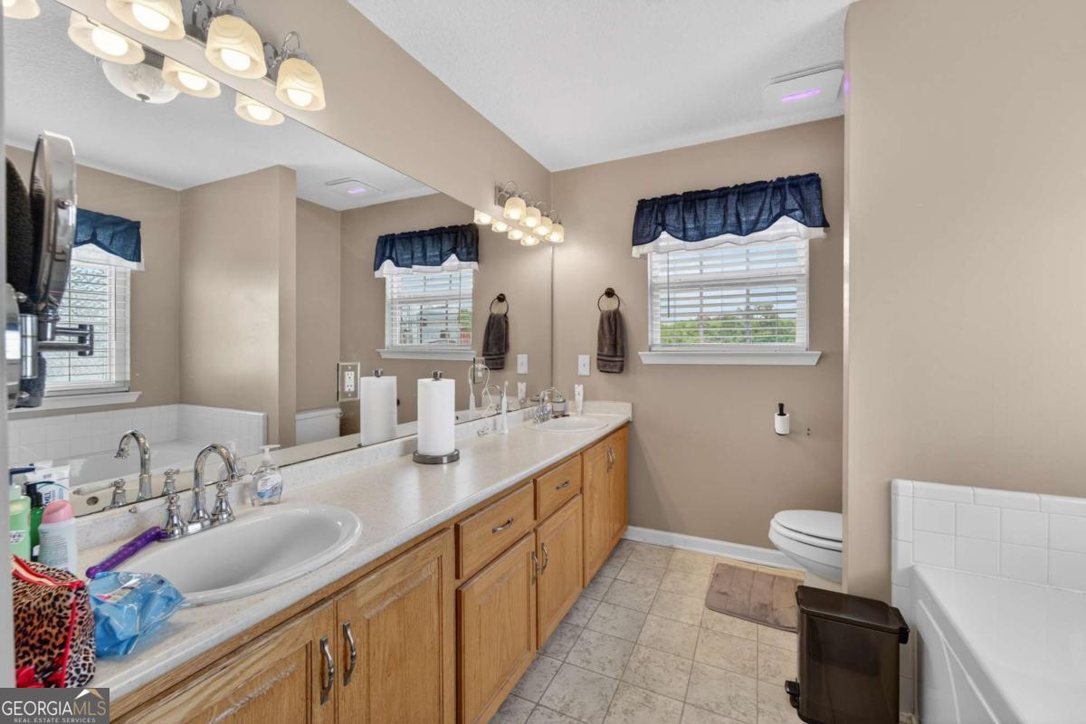 142 Lloyd Drive Jesup GA 31545