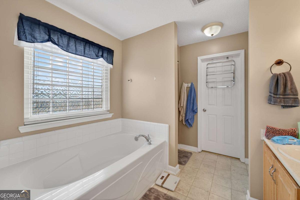 142 Lloyd Drive Jesup GA 31545
