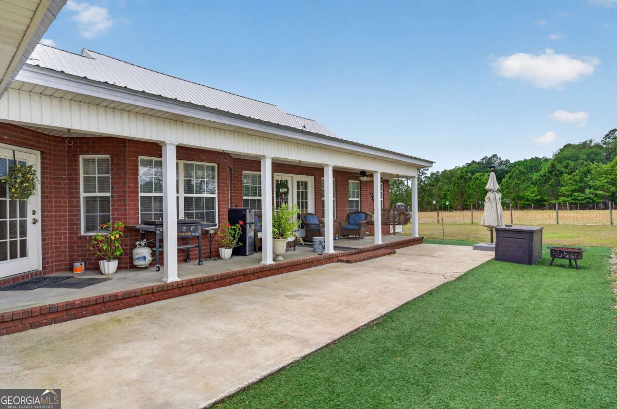 142 Lloyd Drive Jesup GA 31545