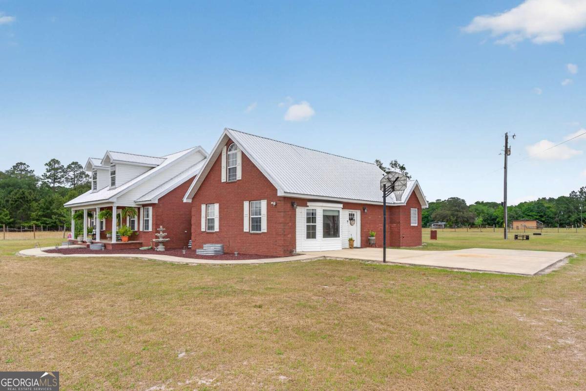 142 Lloyd Drive Jesup GA 31545