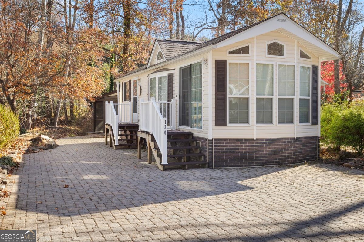 130 Creekview Drive Cleveland GA 30528