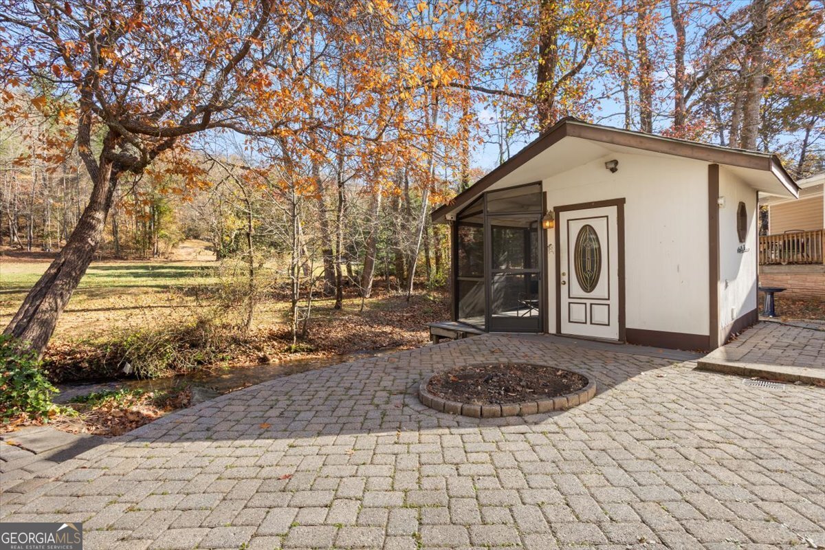 130 Creekview Drive Cleveland GA 30528