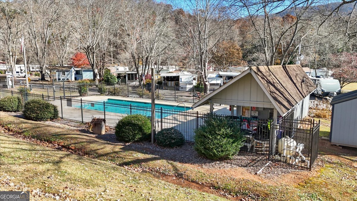 130 Creekview Drive Cleveland GA 30528