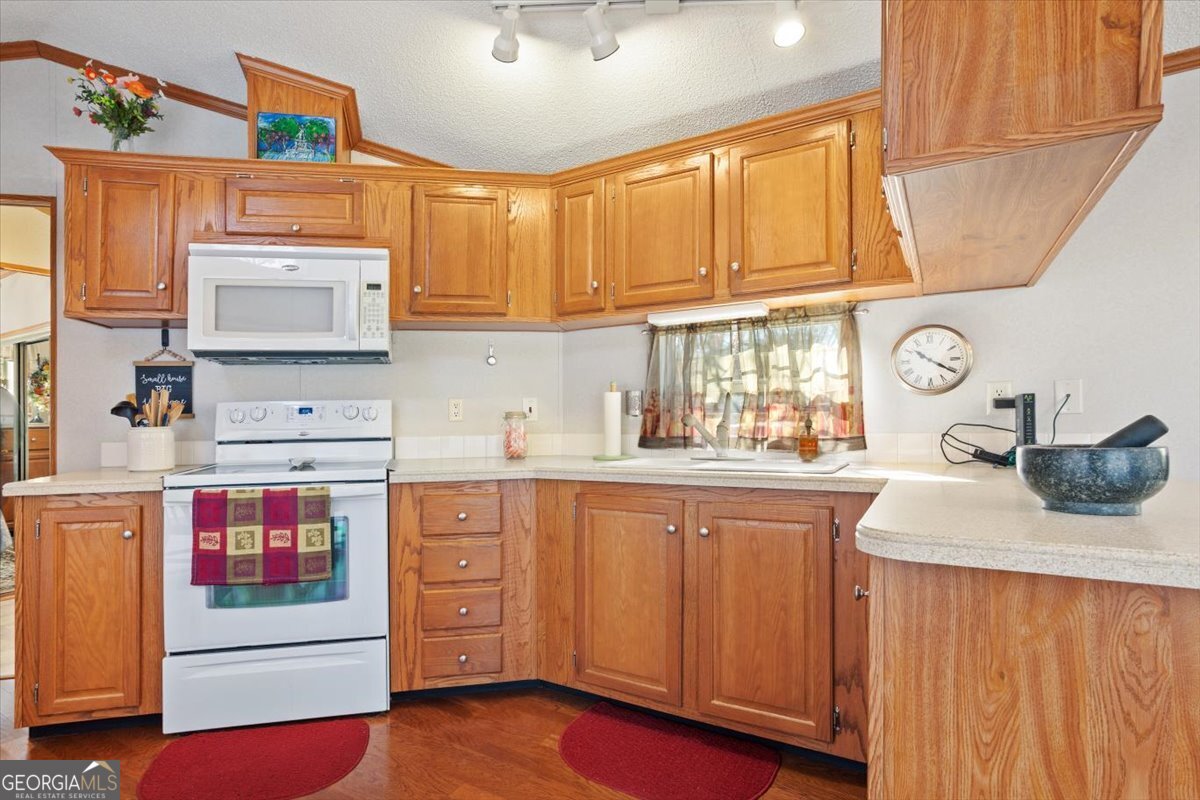 130 Creekview Drive Cleveland GA 30528