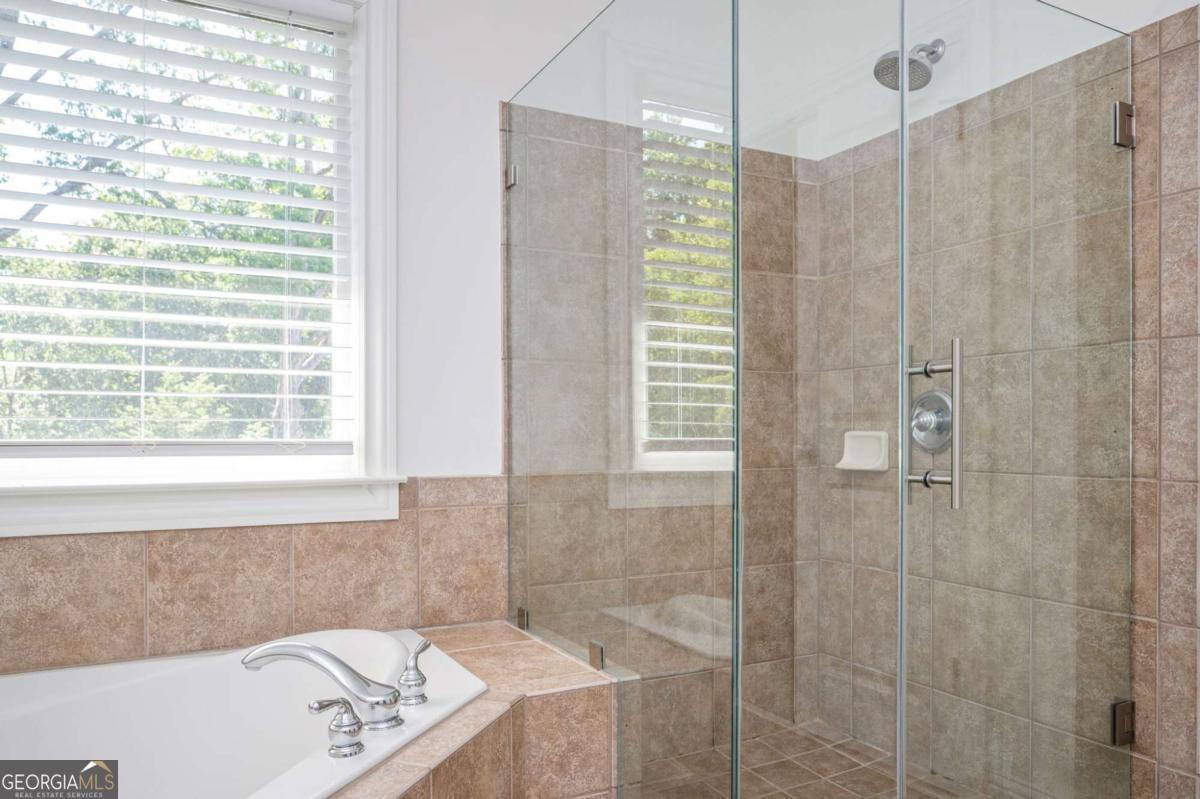 2199 Collins Drive NW Atlanta GA 30318