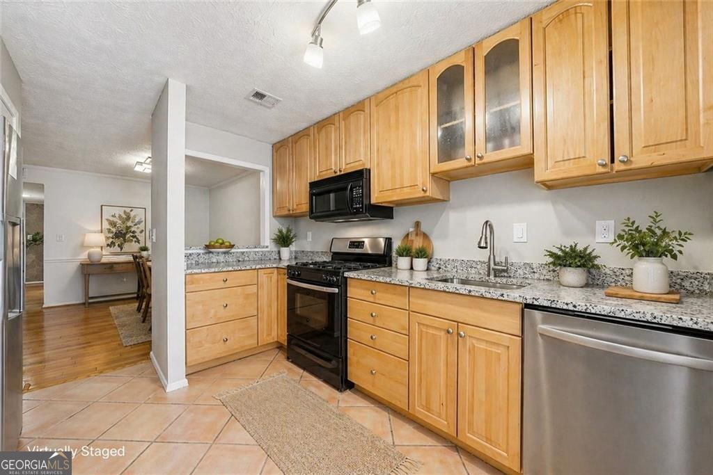 1104 Woodcliff Drive Atlanta GA 30350