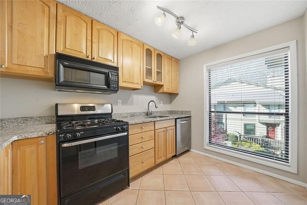 1104 Woodcliff Drive Atlanta GA 30350
