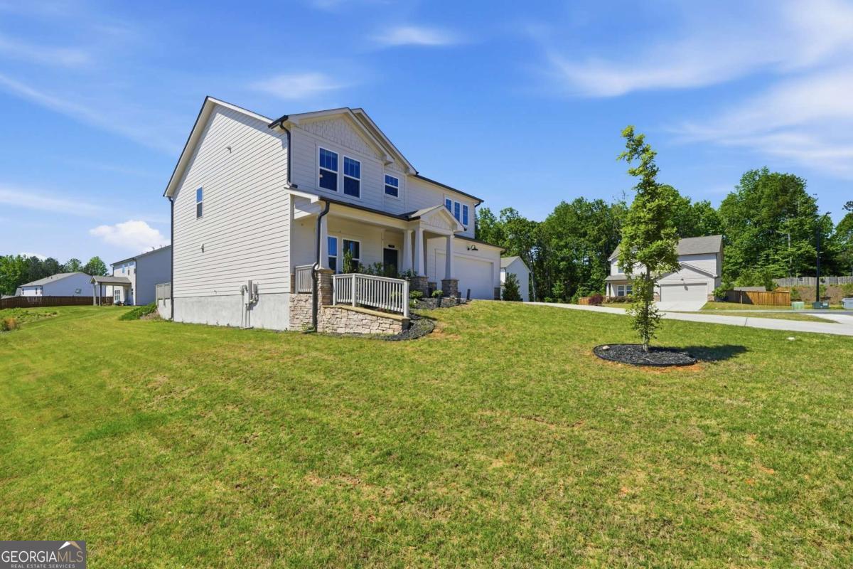 14 Ledgemont Way Acworth GA 30101