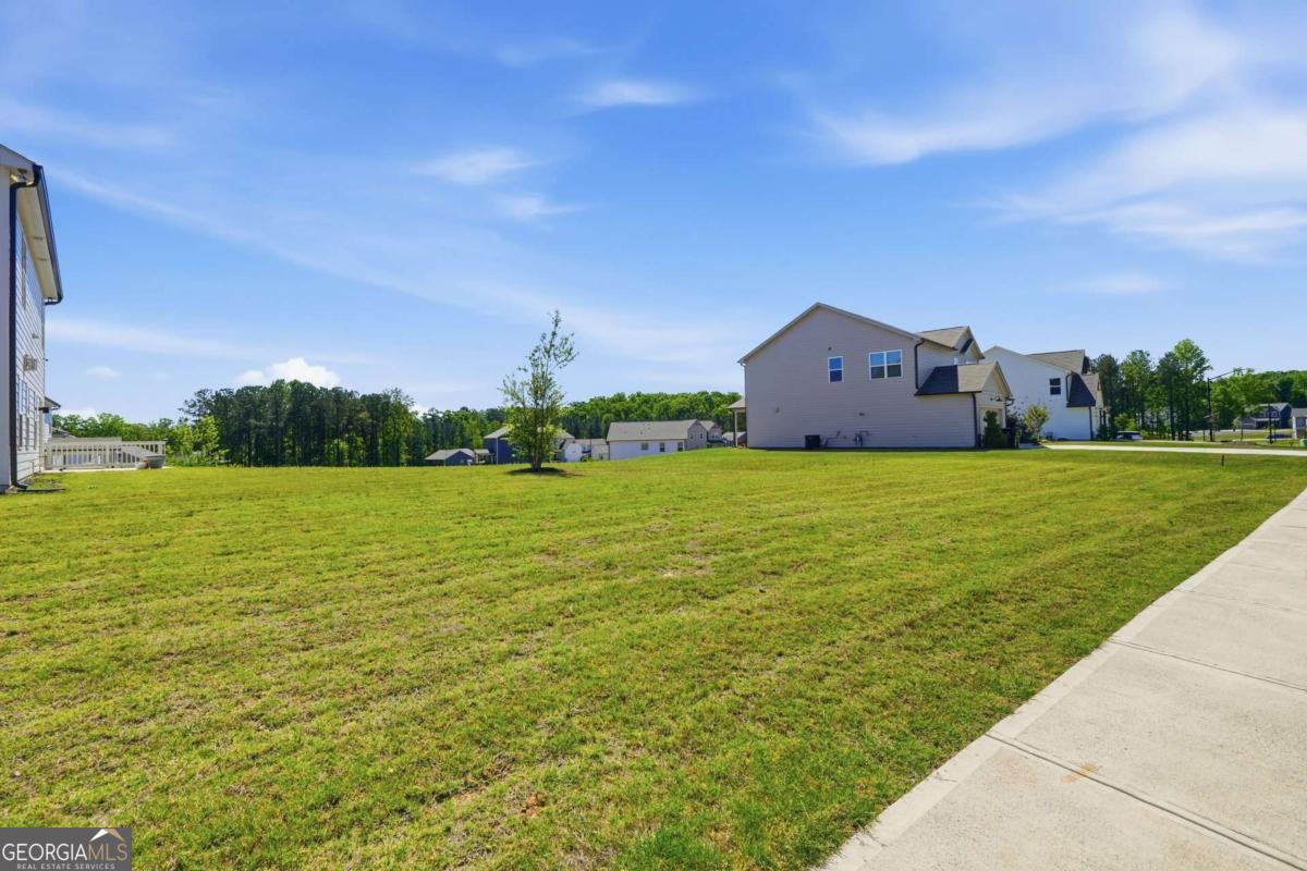 14 Ledgemont Way Acworth GA 30101