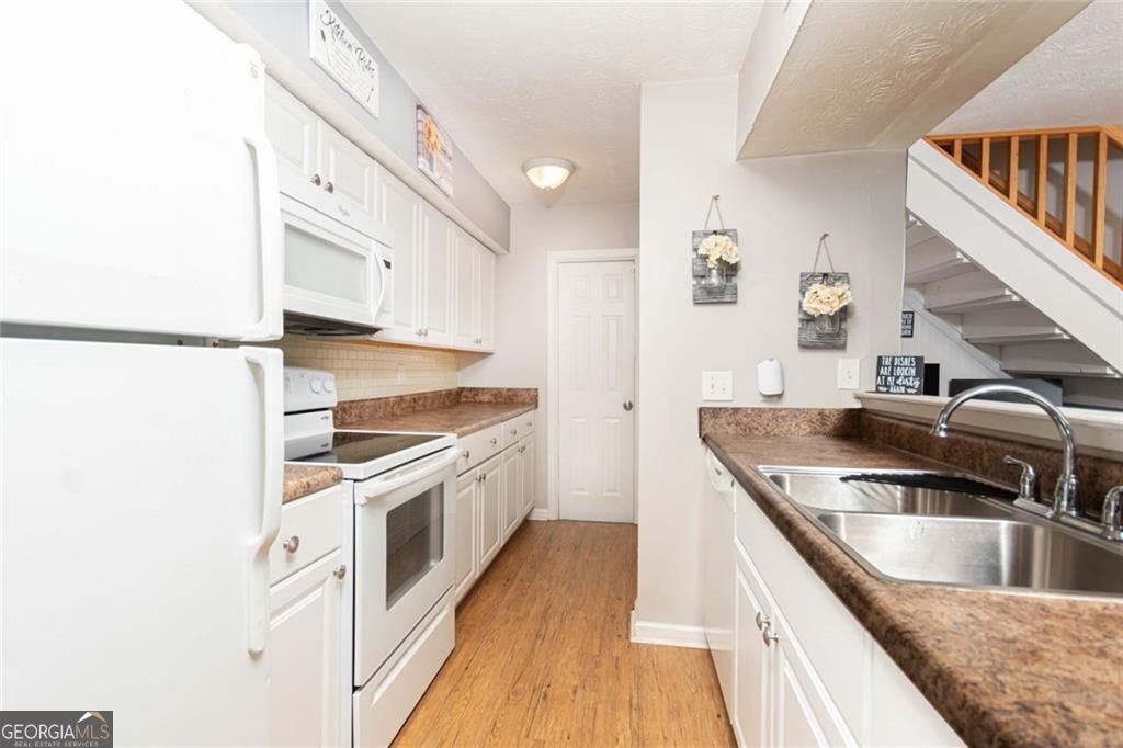 1348 Surrey Lane SW Marietta GA 30008