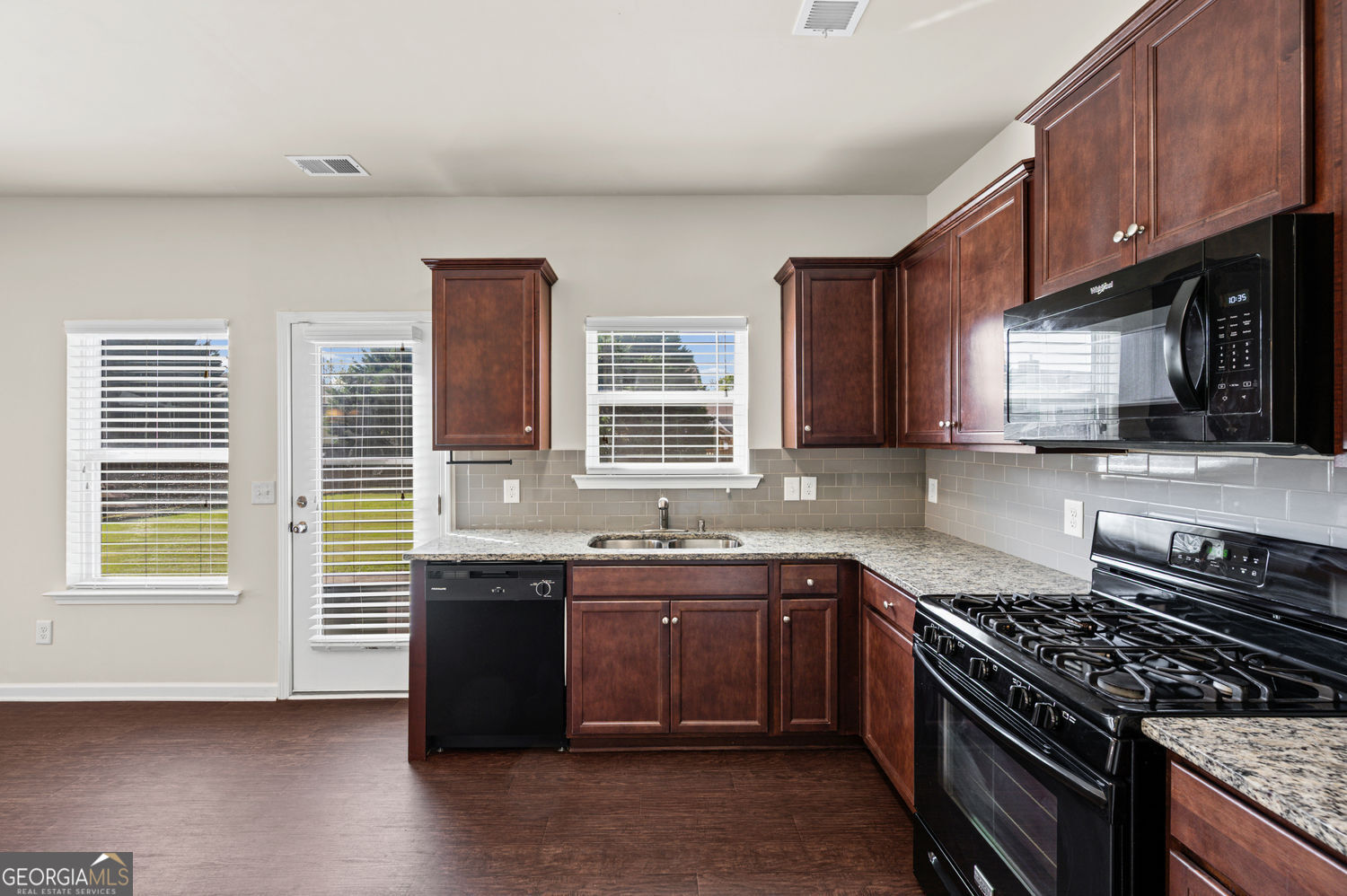 23 Miles Drive SE Cartersville GA 30120