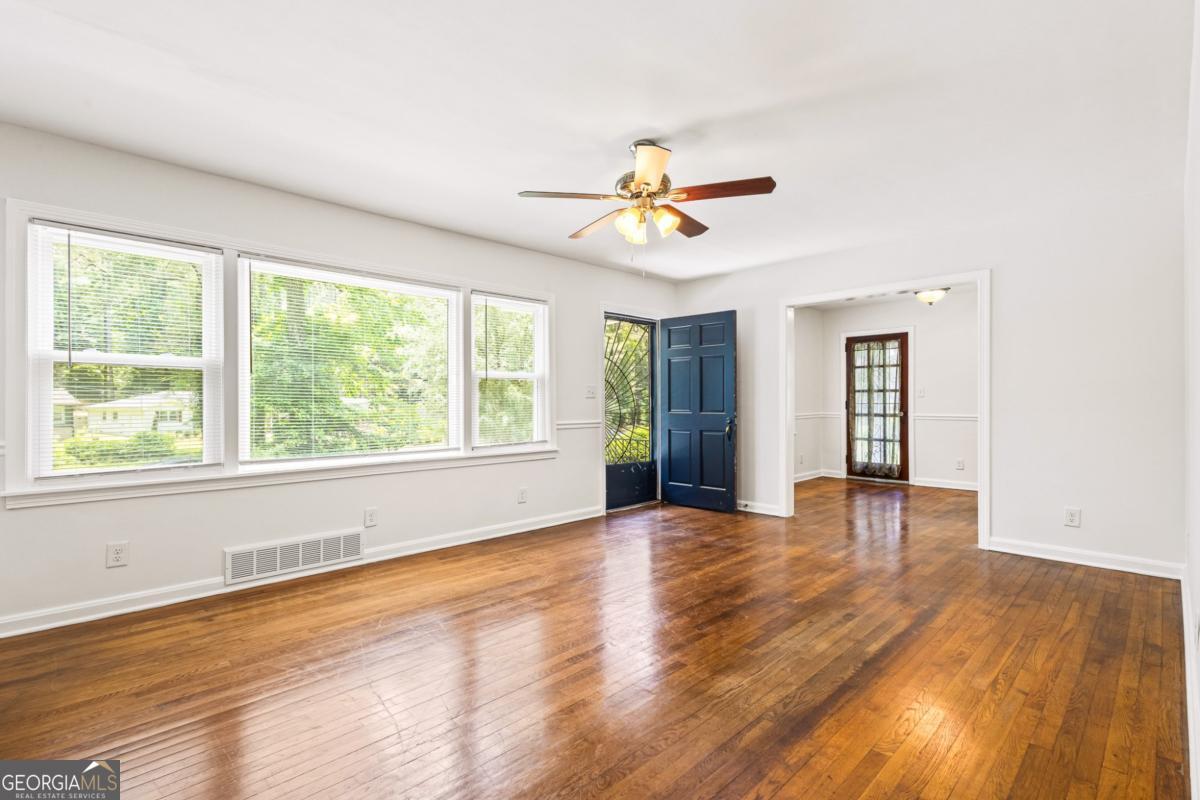 3211 Hollydale Drive SW Atlanta GA 30311