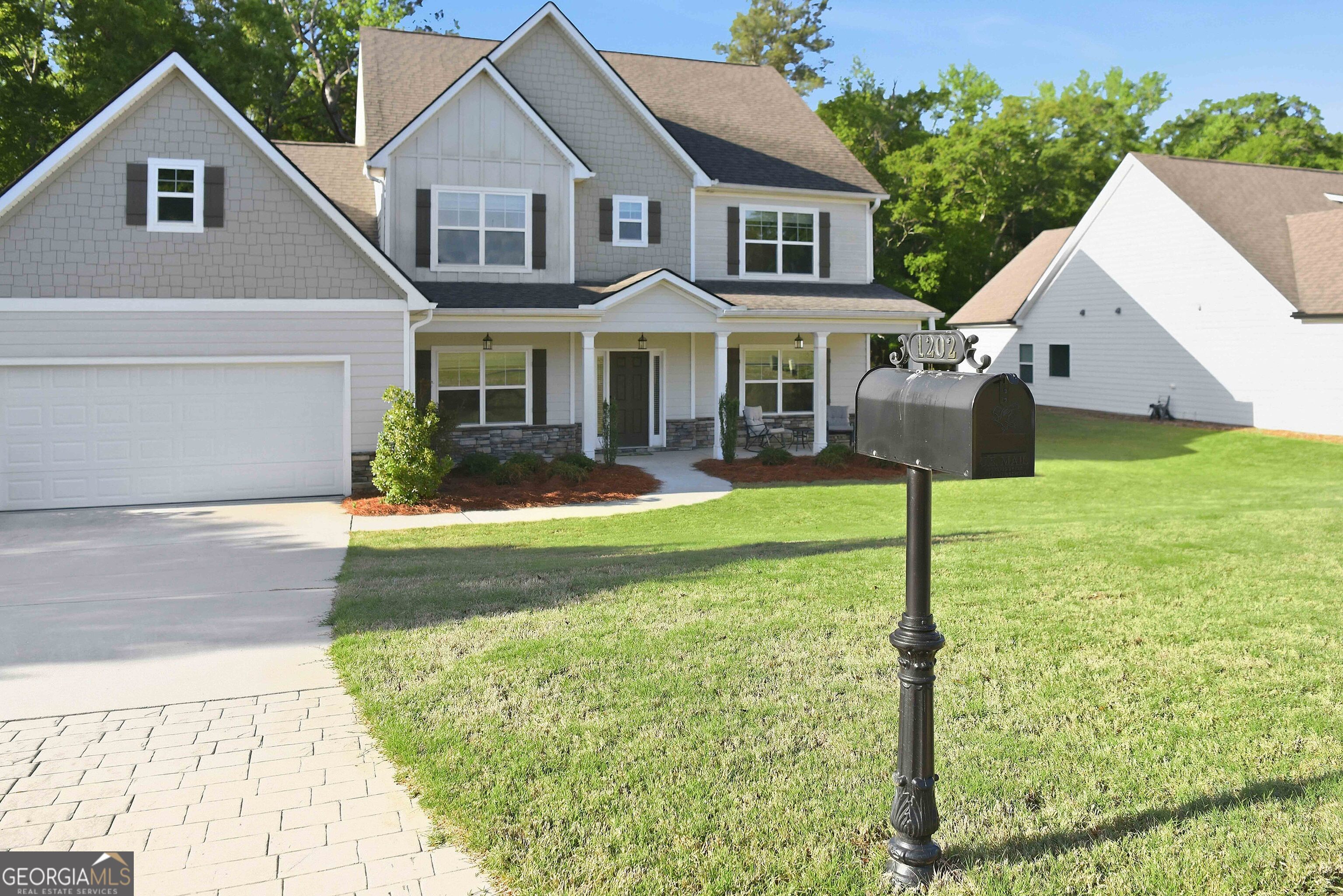 1202 Knowles Alley Griffin GA 30224