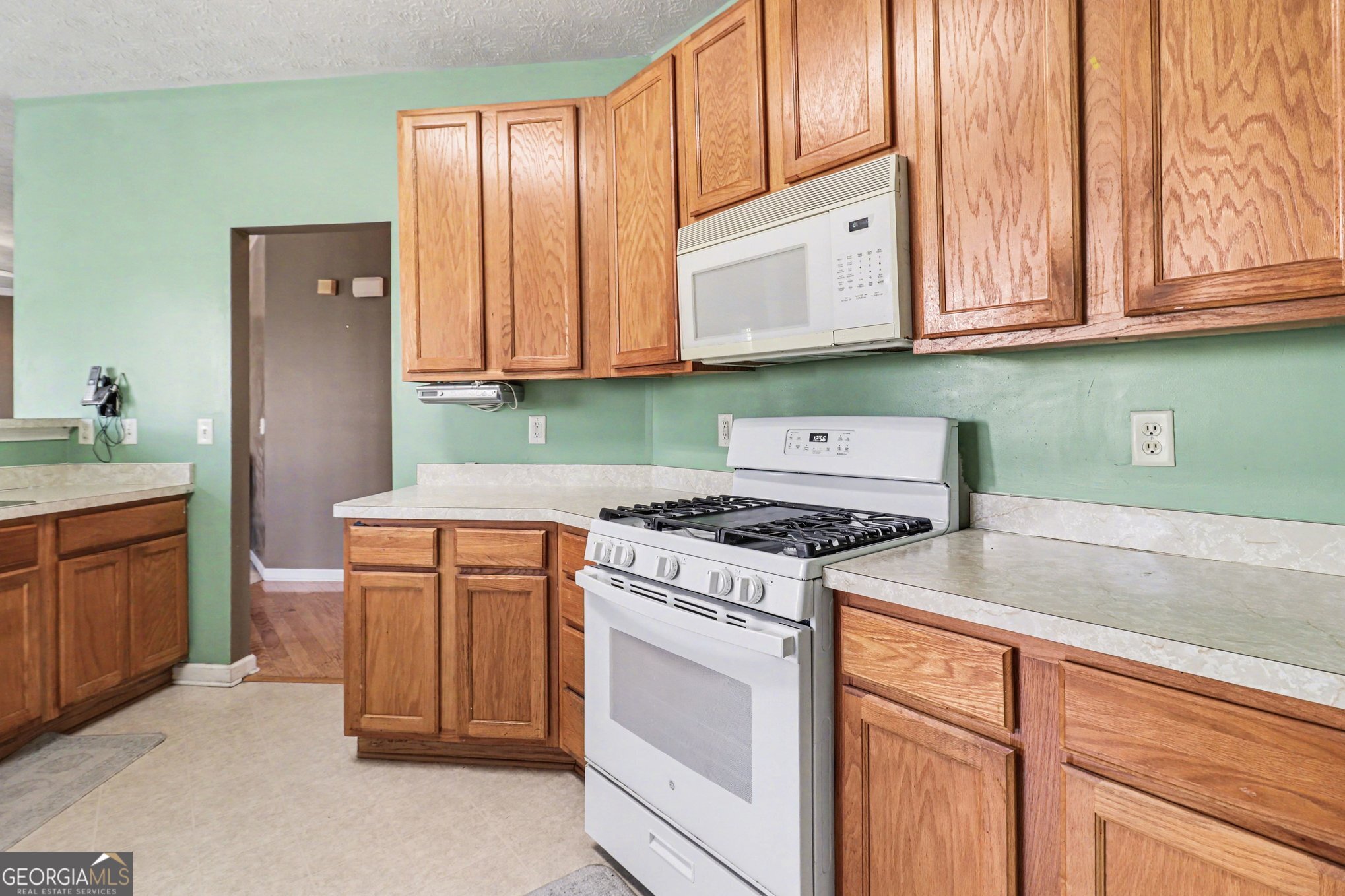 3177 Broadleaf Avenue South Fulton GA 30349