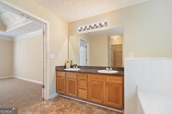 3812 Emperors Cove Snellville GA 30039