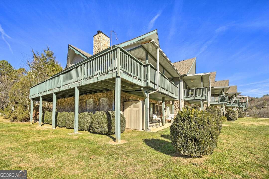 30 Spy Glass Circle Unit J Circle Dillard GA 30537