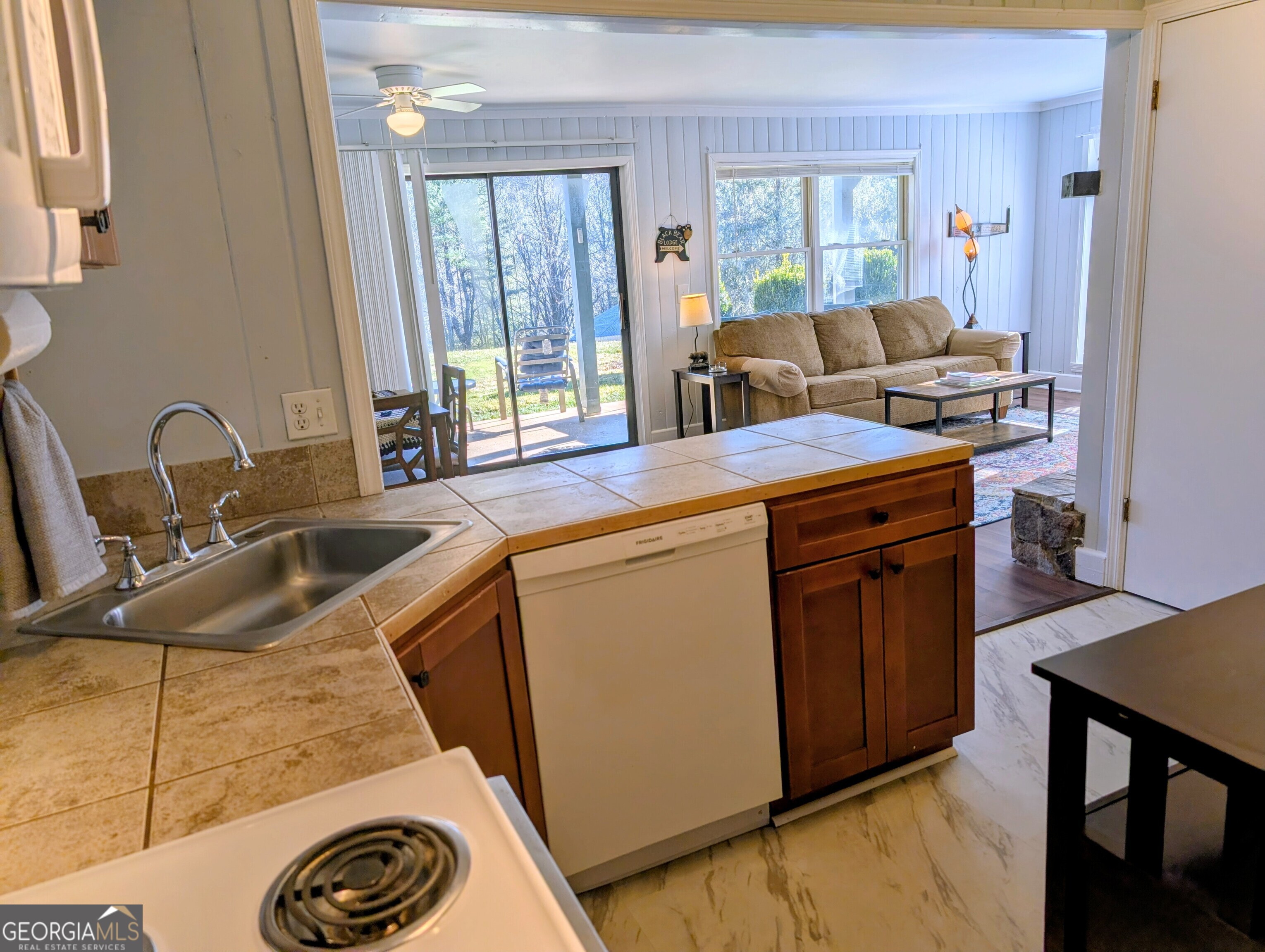 30 Spy Glass Circle Unit J Circle Dillard GA 30537