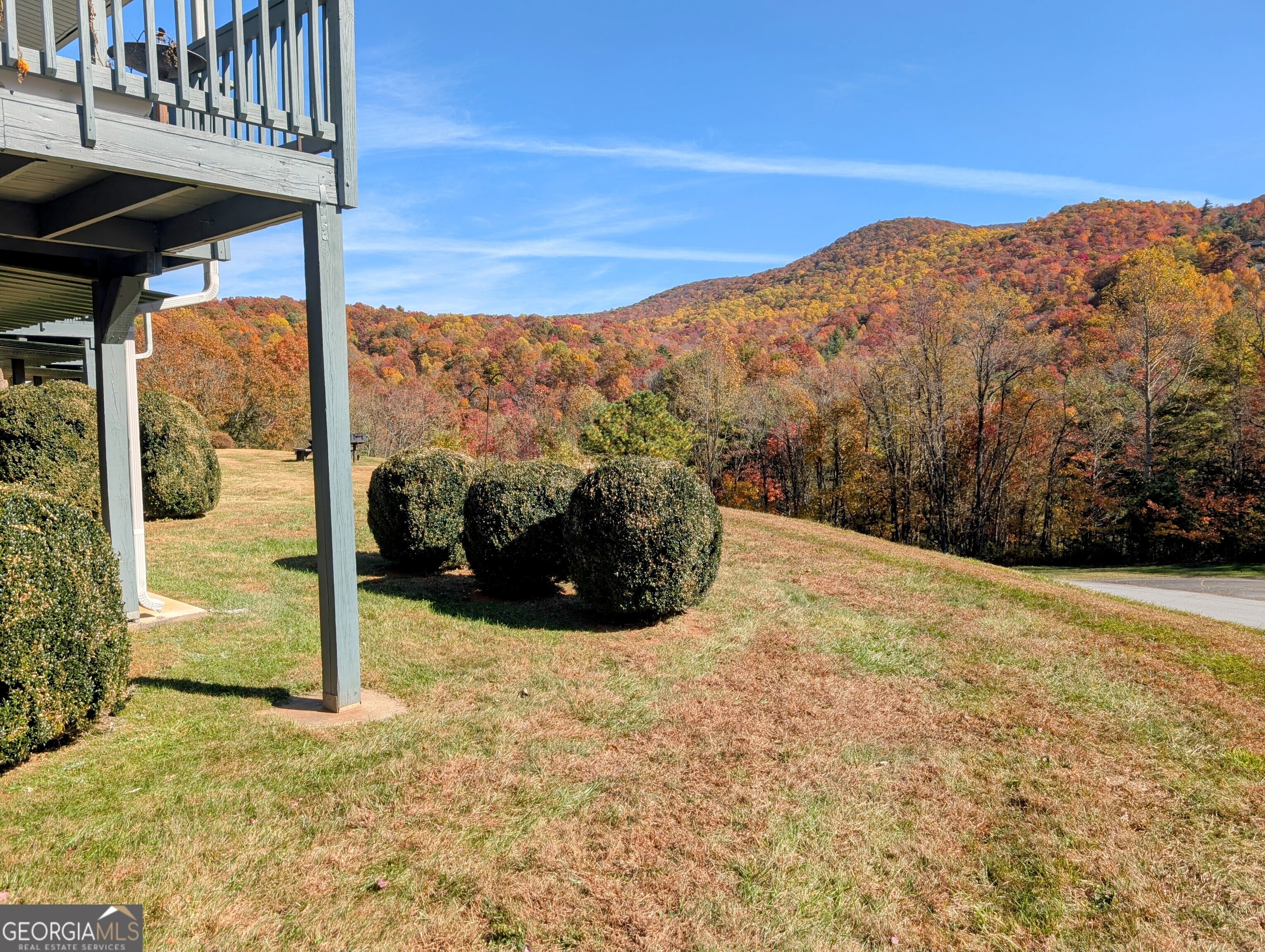 30 Spy Glass Circle Unit J Circle Dillard GA 30537