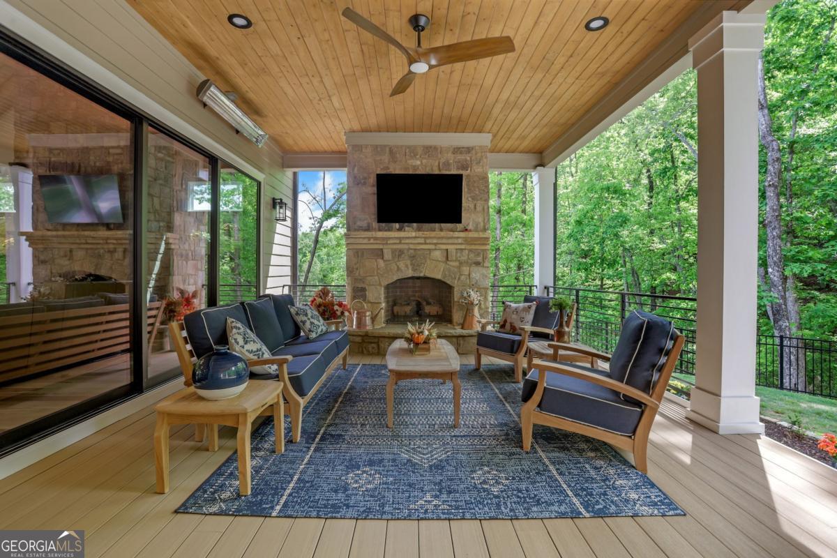 200 Golden Bear Pass Dahlonega GA 30533