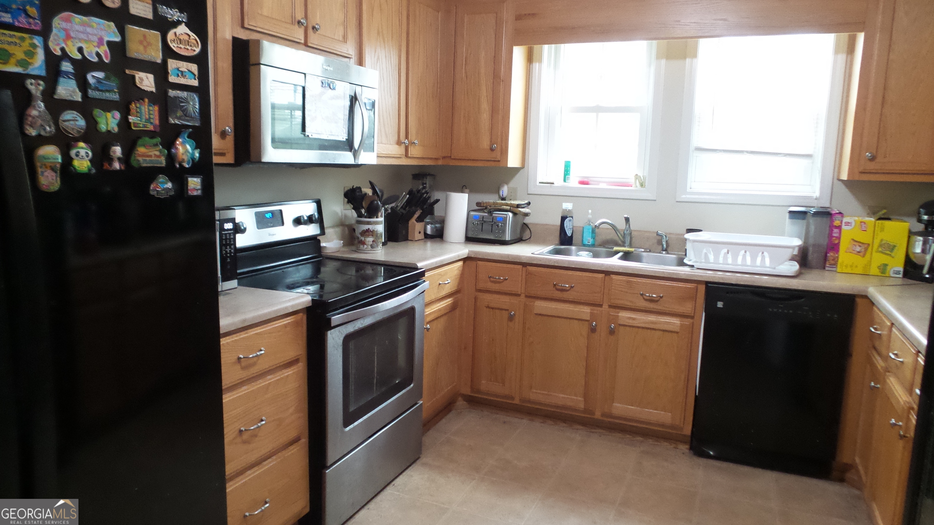 186 Railroad Avenue Lula GA 30554