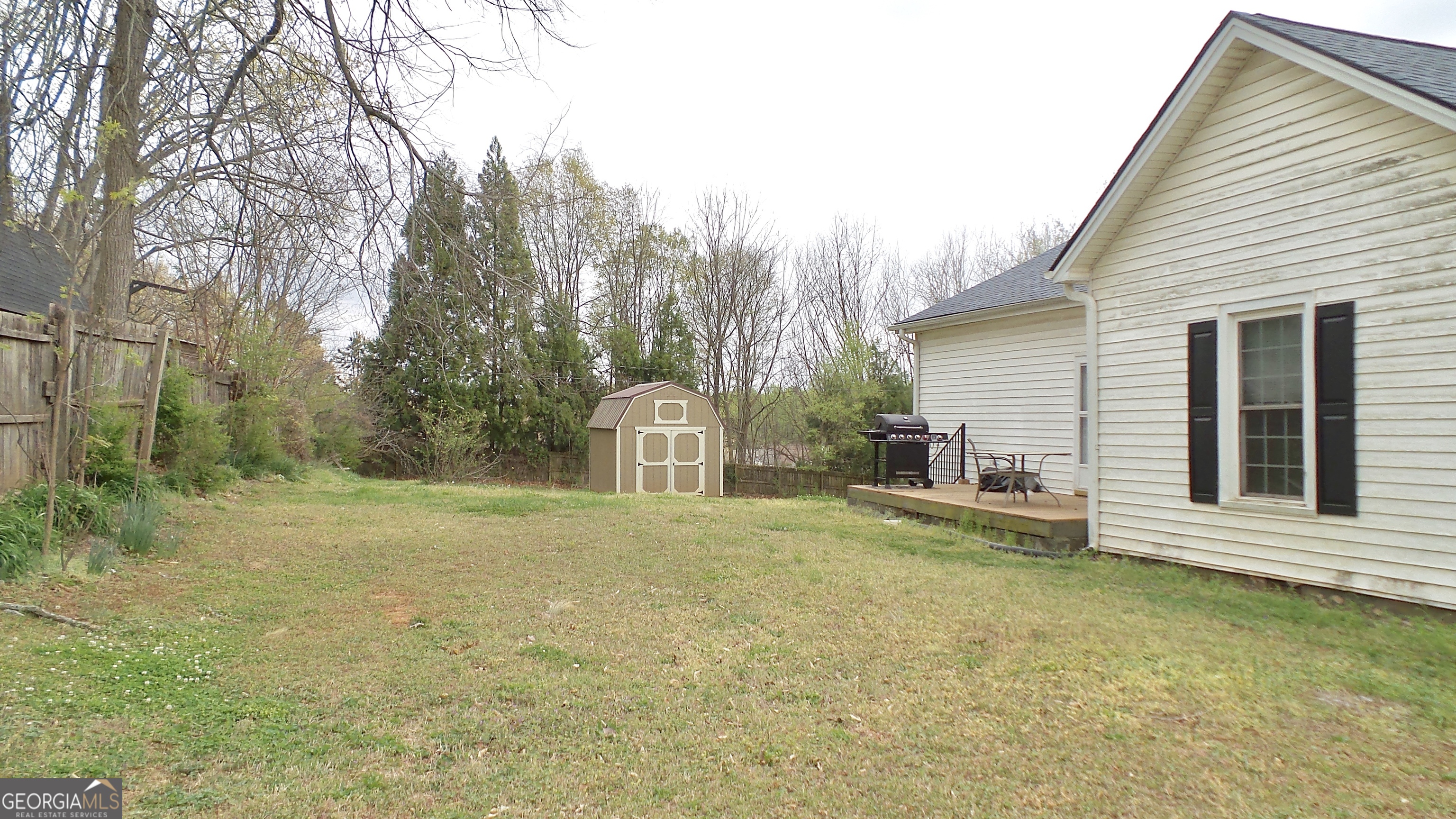 186 Railroad Avenue Lula GA 30554