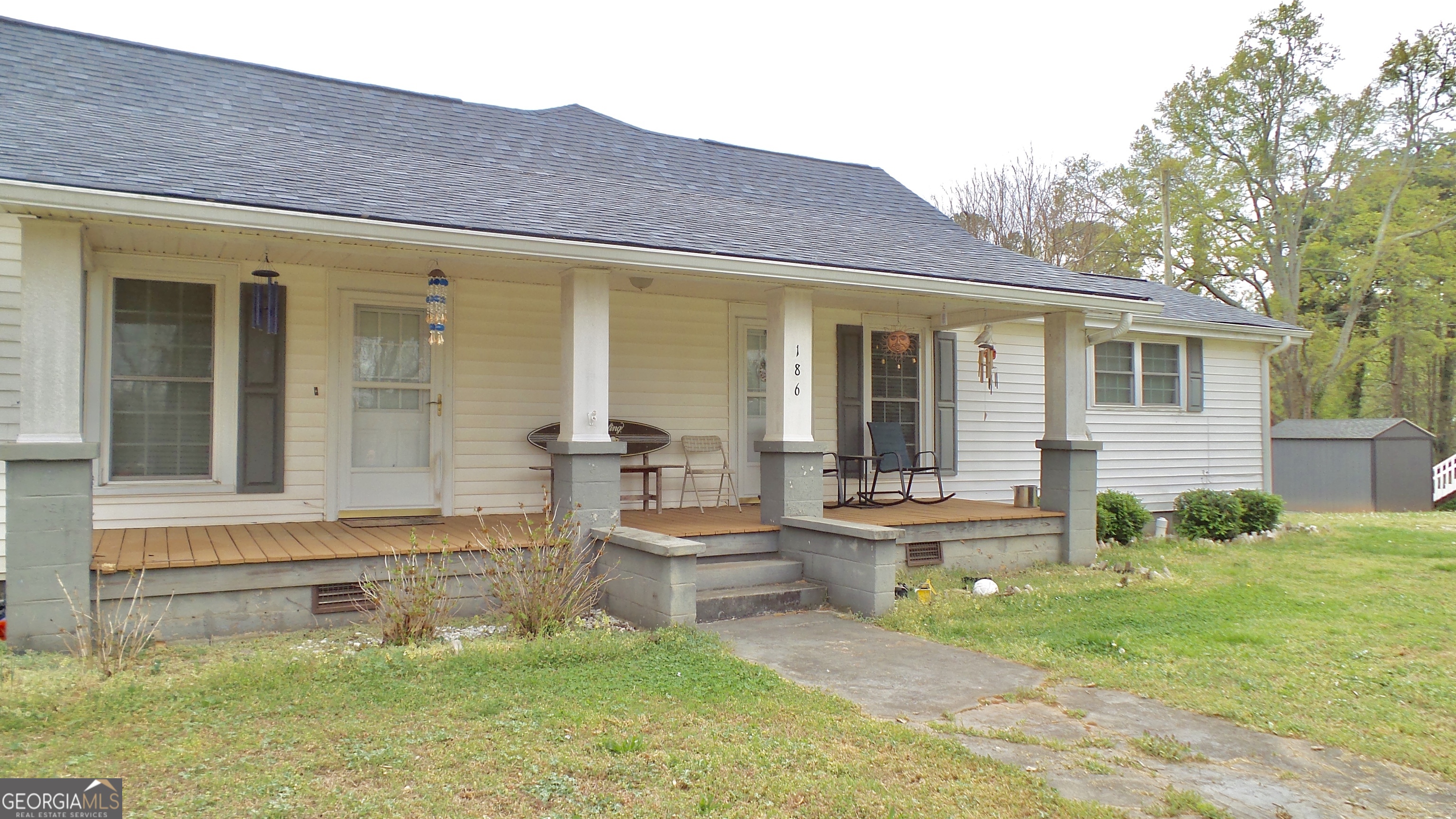 186 Railroad Avenue Lula GA 30554