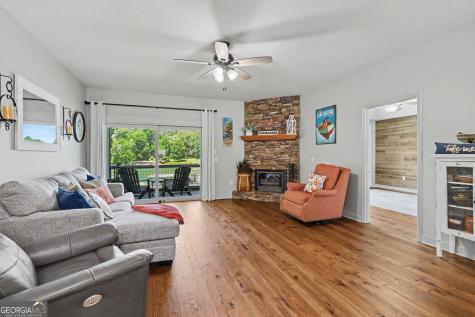 209 N Berrong Street Hiawassee GA 30546