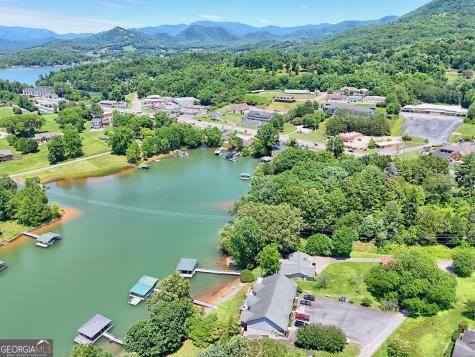 209 N Berrong Street Hiawassee GA 30546