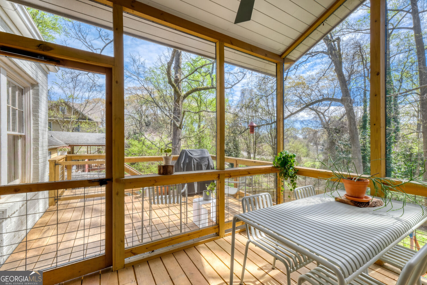1049 Glenwood Avenue SE Atlanta GA 30316