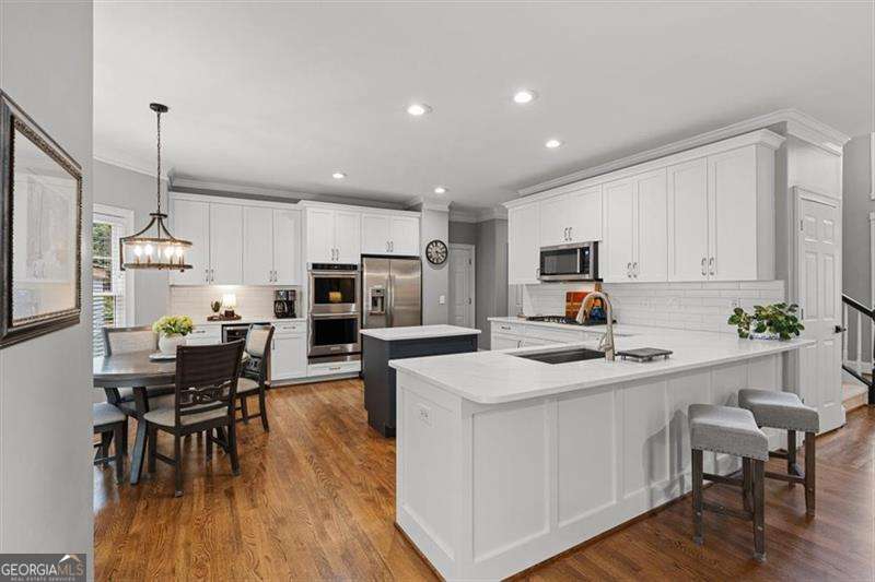 1020 Knoll Terrace Roswell GA 30075