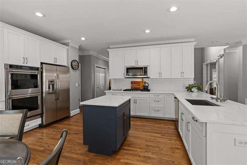 1020 Knoll Terrace Roswell GA 30075
