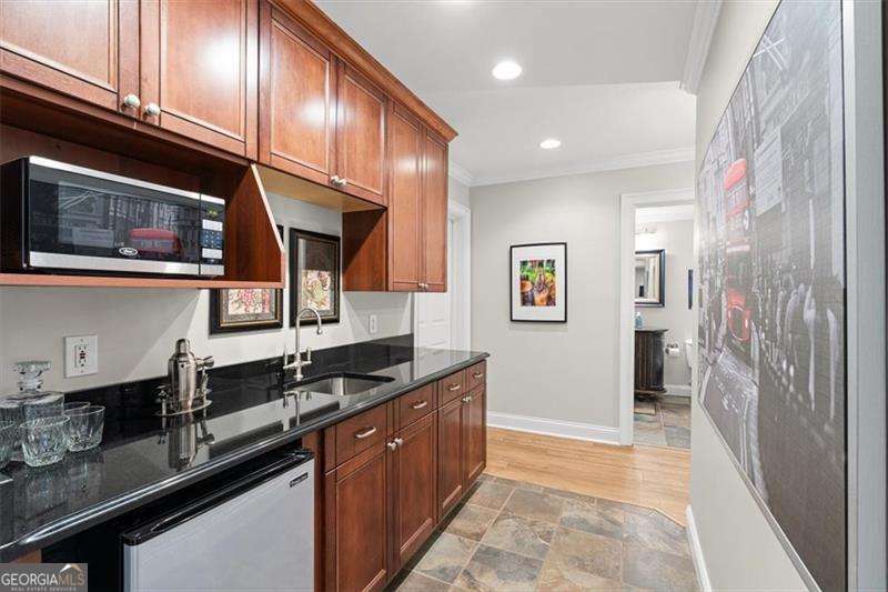 1020 Knoll Terrace Roswell GA 30075