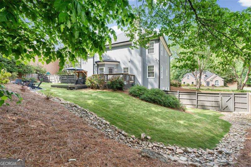 1020 Knoll Terrace Roswell GA 30075