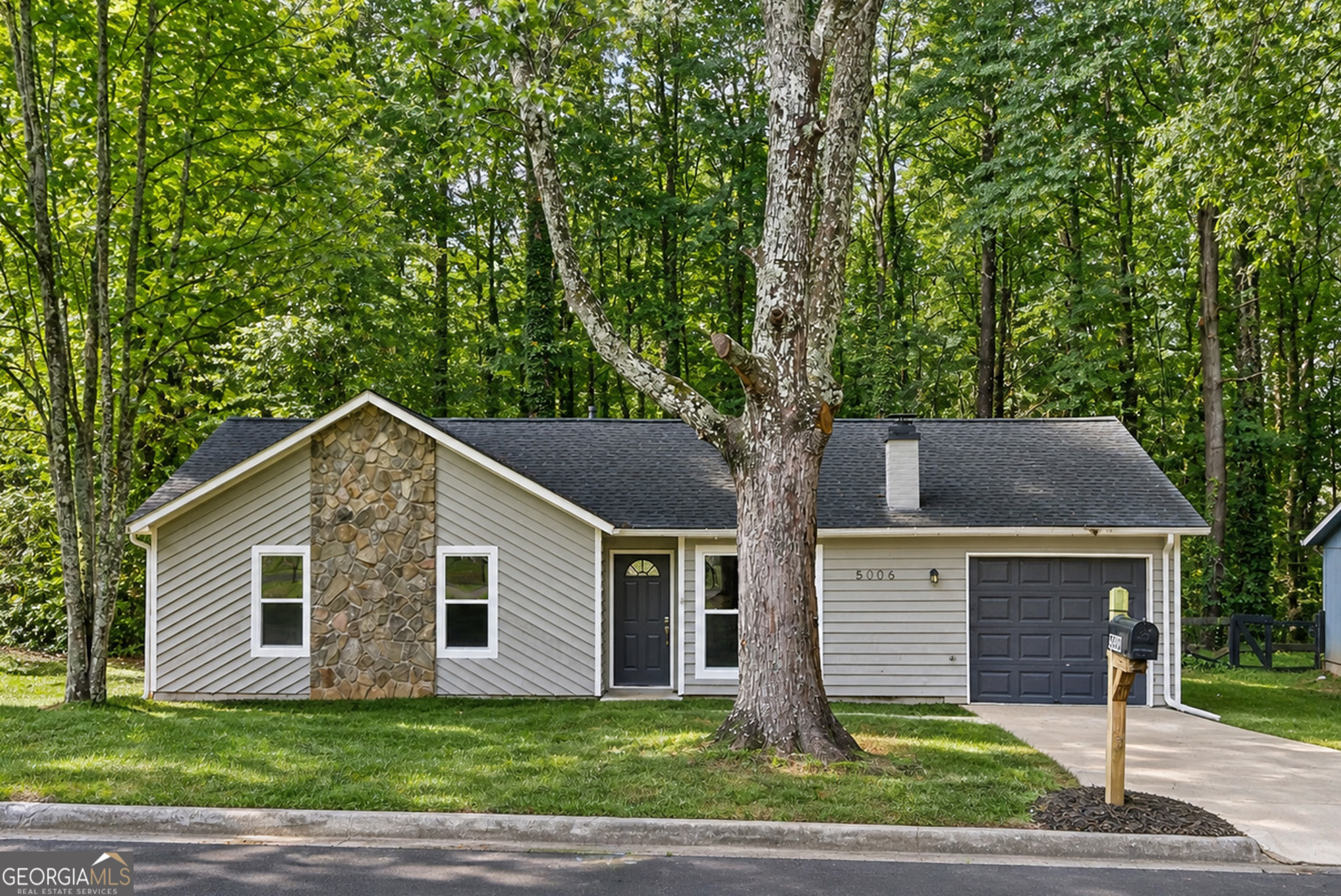 5006 Galbraith Circle Stone Mountain GA 30088