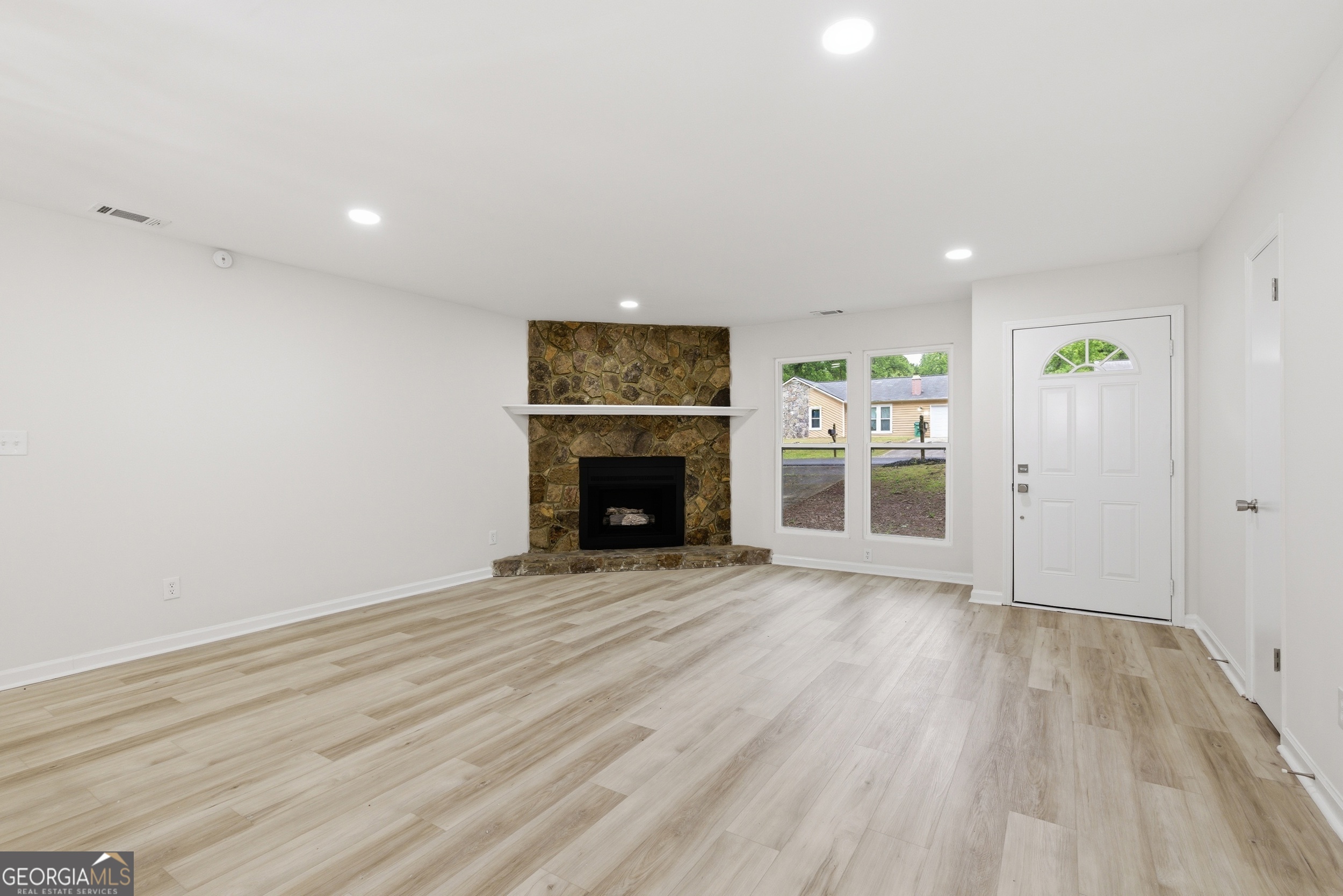 5006 Galbraith Circle Stone Mountain GA 30088