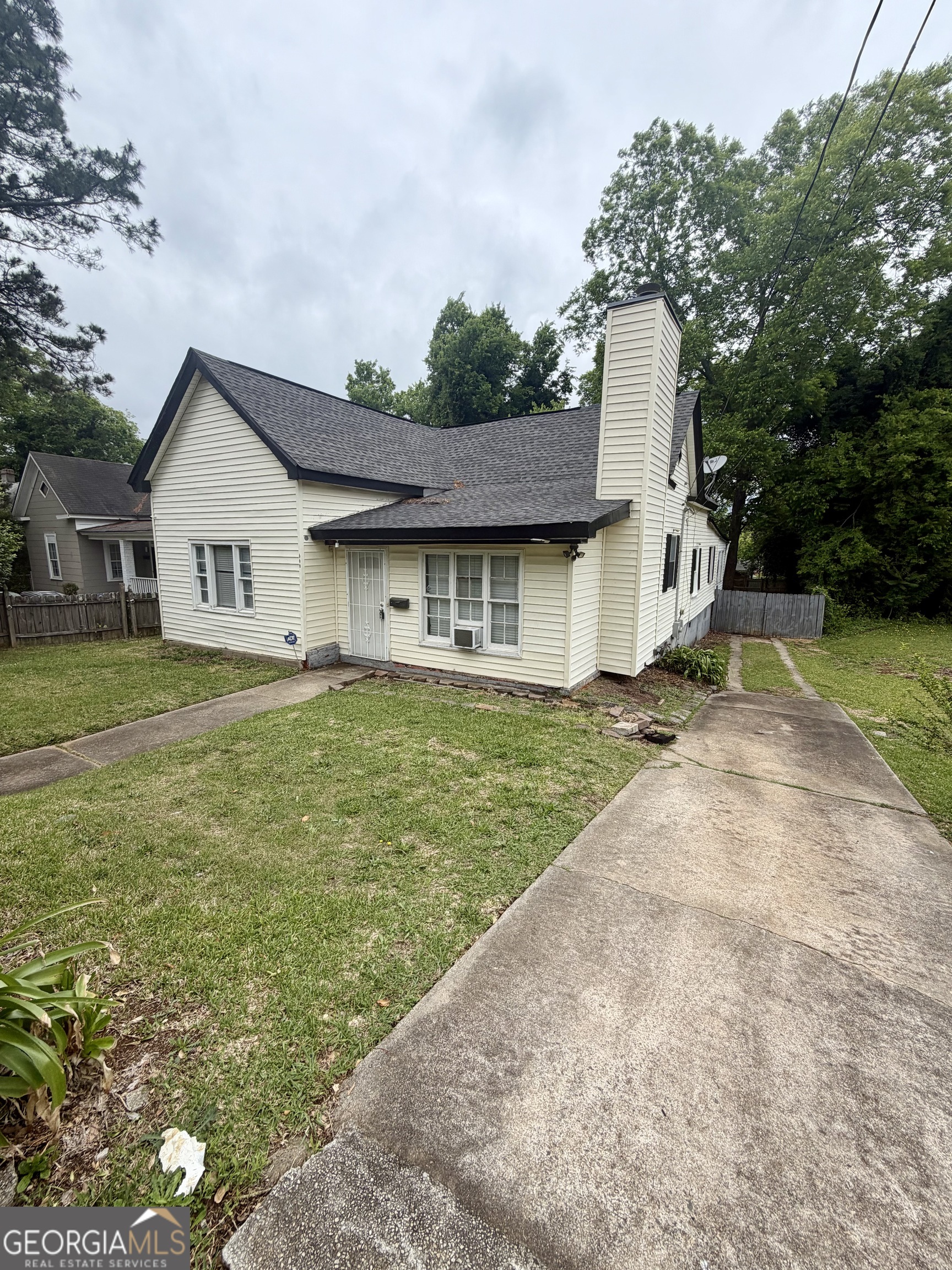 666 Woolfolk Street Macon GA 31217