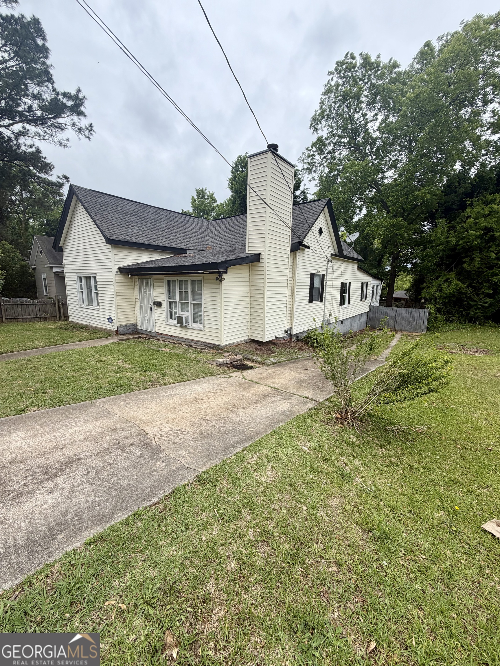 666 Woolfolk Street Macon GA 31217