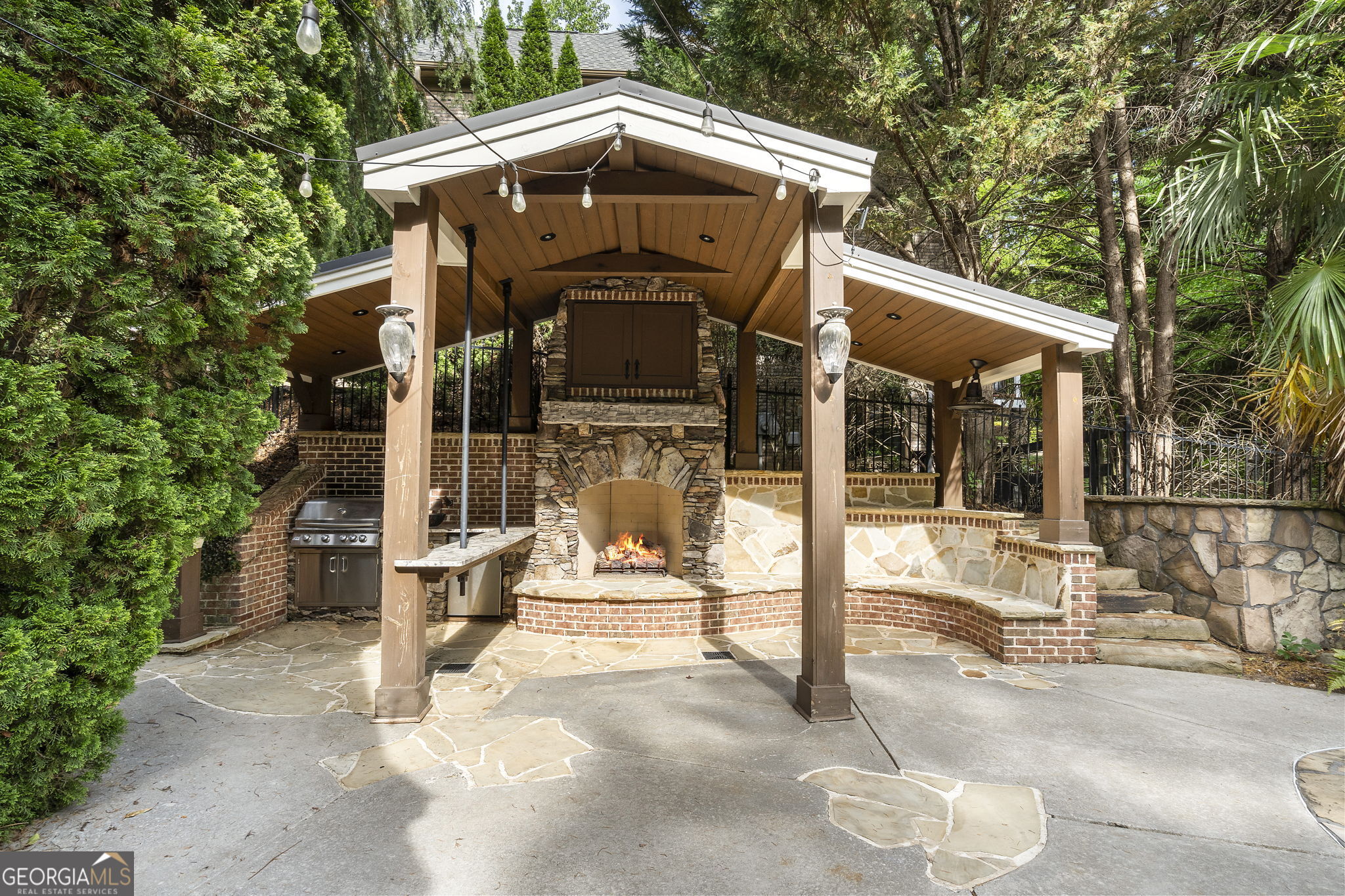 510 Grove Park Place Roswell GA 30075