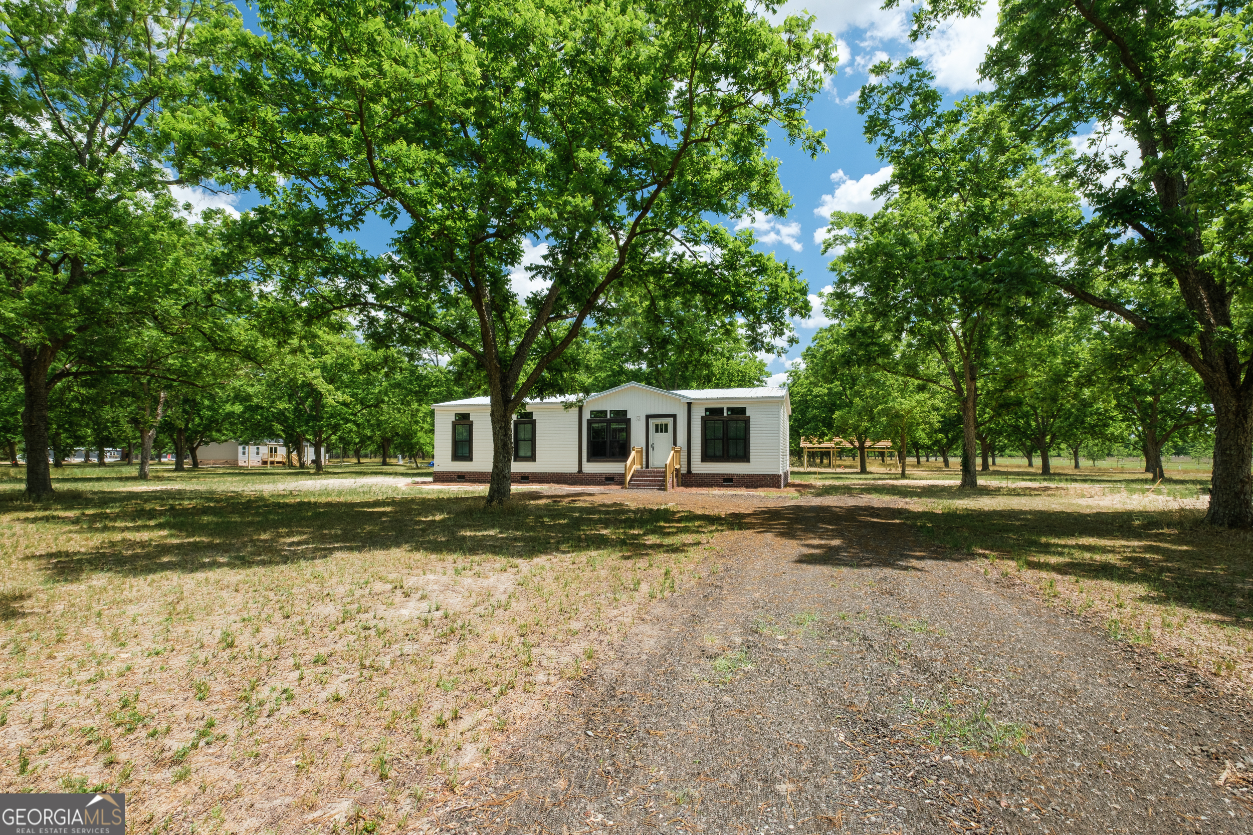 840 Lud Oquinn Road Odum GA 31555