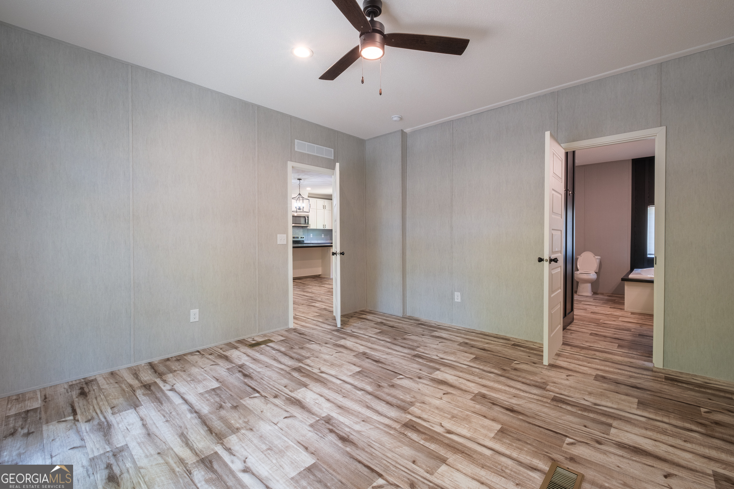 840 Lud Oquinn Road Odum GA 31555