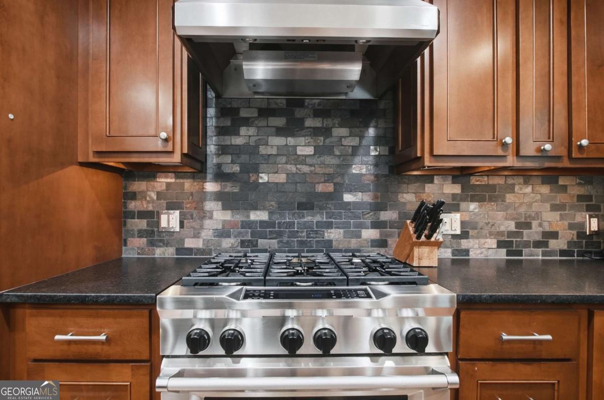 1329 Mile Post Drive Dunwoody GA 30338