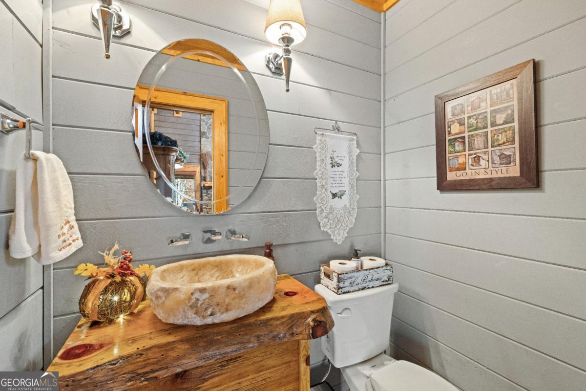 60 Ford Road Blue Ridge GA 30513