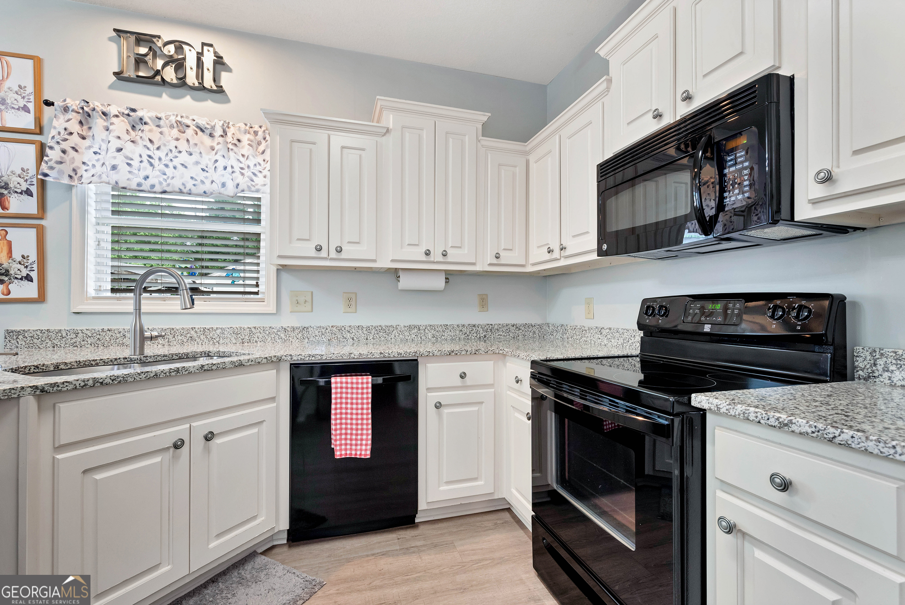 1424 Silvergate Way Winder GA 30680
