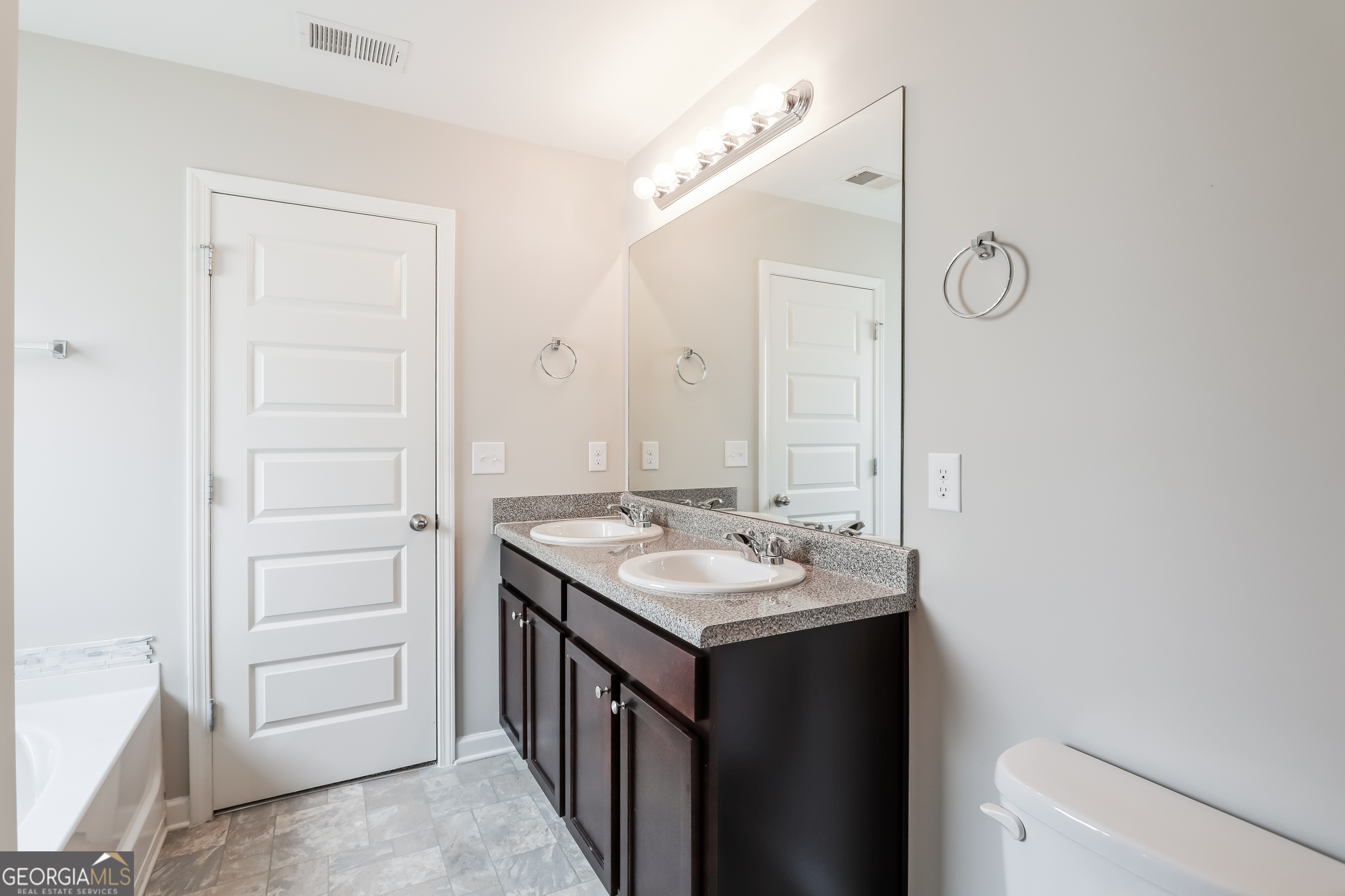 2301 Foxy Drive Bethlehem GA 30620