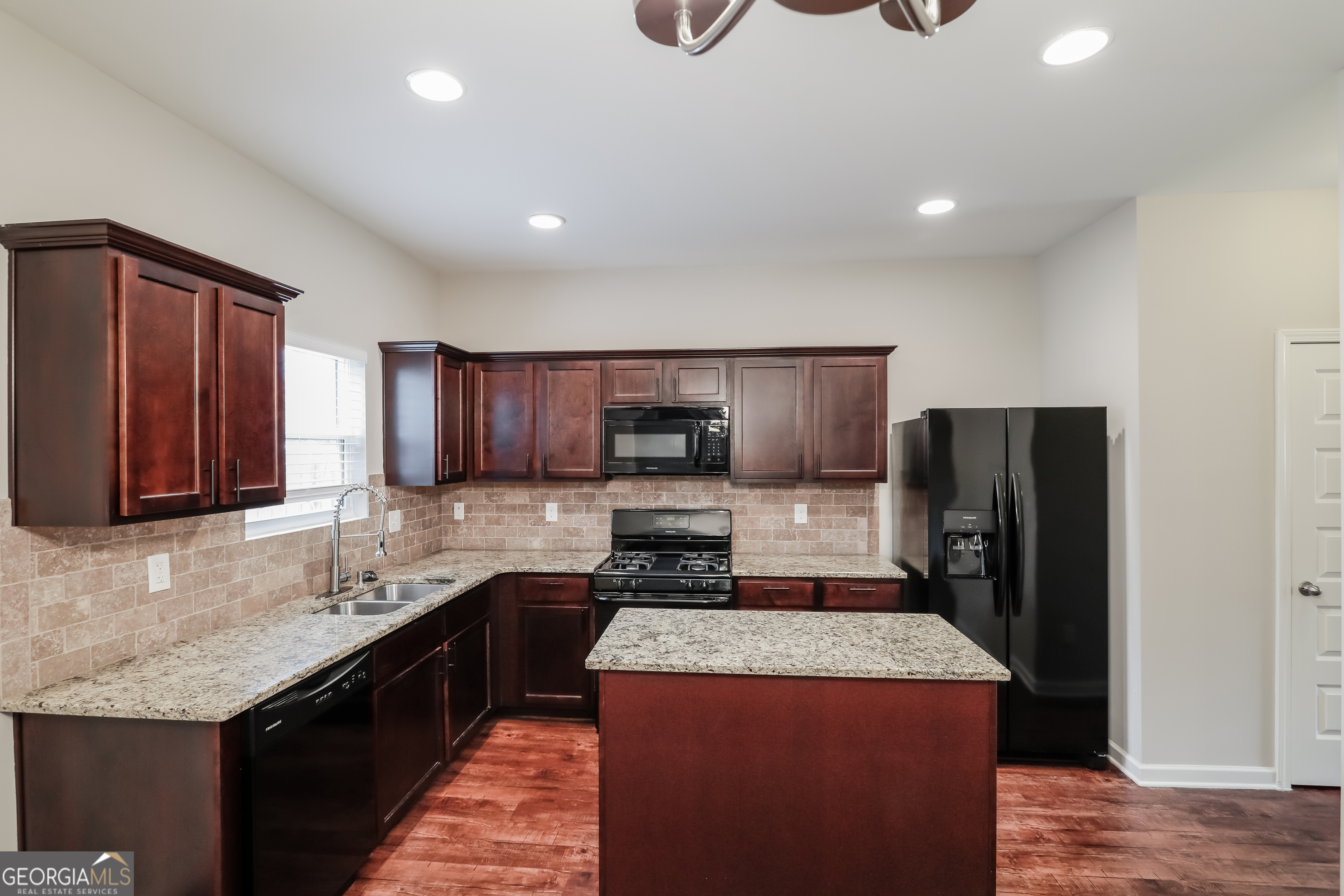 2301 Foxy Drive Bethlehem GA 30620