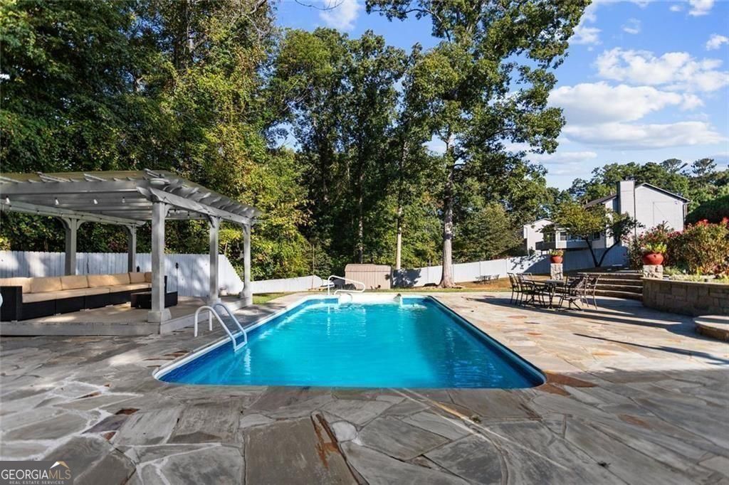 331 Freshman Drive Lawrenceville GA 30044